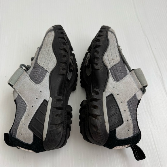 Shimano cycling shoes in Gray and Black - Picture 6 of 9